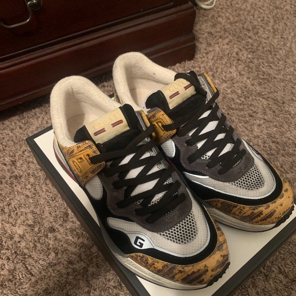 Gucci - Picture 4 of 10